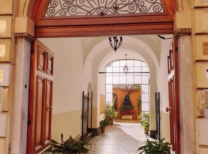 Vacanze Romane Colosseo Apartment Rome